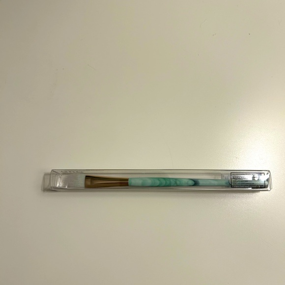 Dual Fibre Eye Brush from Quo - Picture 3 of 10